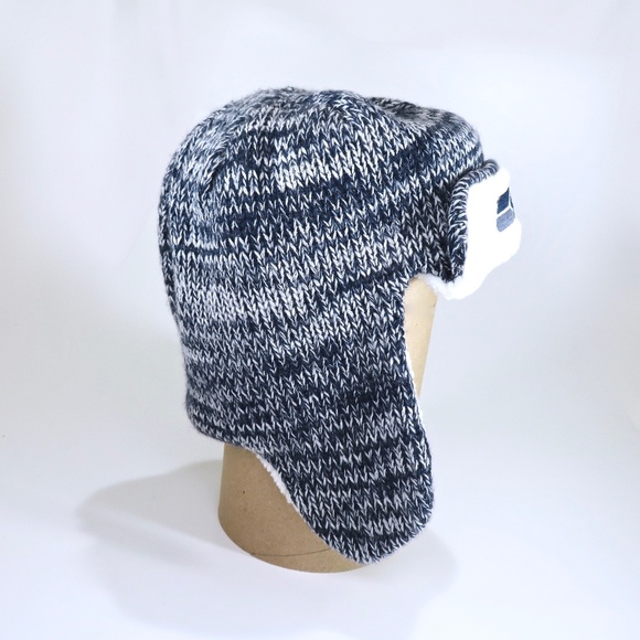 Seahawk NFL Knit Cap with Ear Flaps Fleece Reebok - Picture 3 of 8